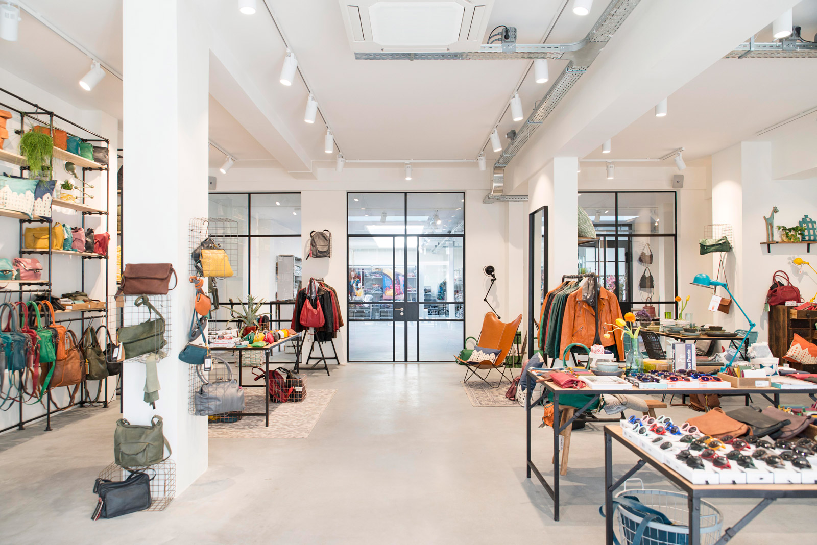 Showroom Amsterdam Sticks and Stones